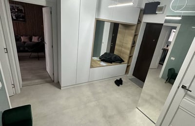 Alquiler de un elegante apartamento de 2 habitaciones, 64 m², Sector 6, Bucarest, Rumanía